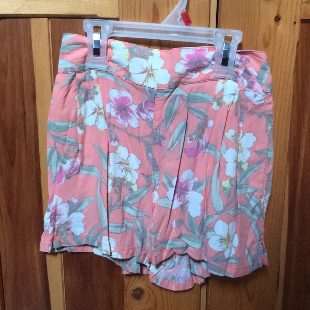 American Eagle Flowy Floral Skort